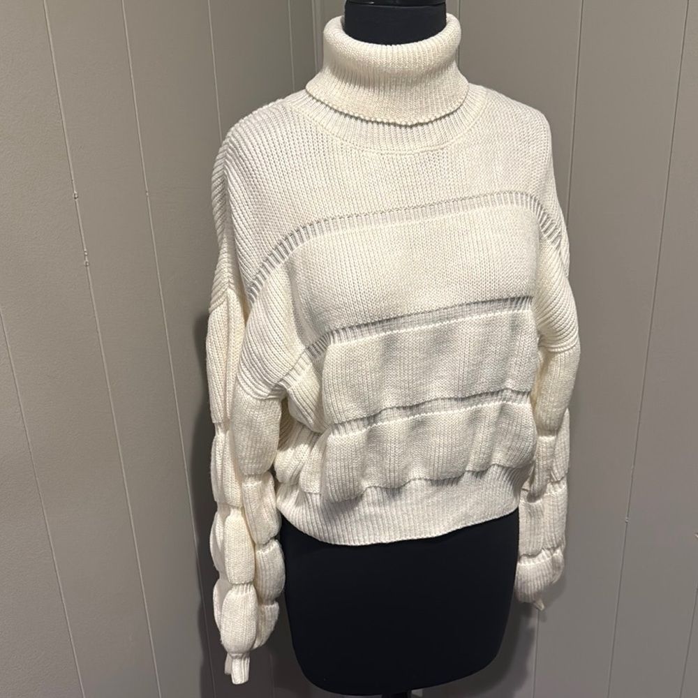 line and dot off white horizontal ruched “bubble” sleeve turtleneck sweater. Sm